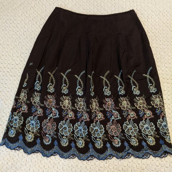 Edward Embroidered Floral Skirt - Picture 2 of 10